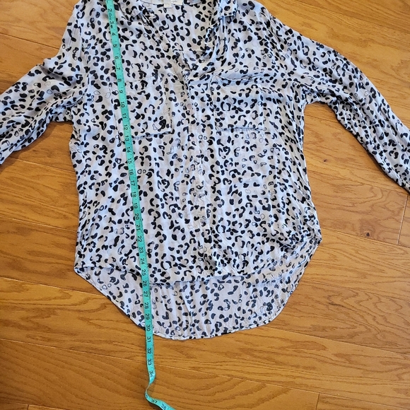 Cloth & Stone Leopard Print Button Down Top, XL - Picture 7 of 7